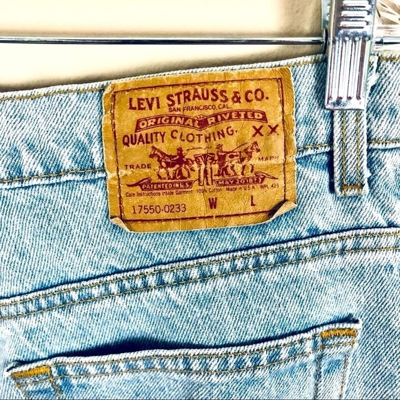 90’s Vintage Levi’s mom jeans light blue wash, high waist, regular loose fit 15 - Picture 3 of 8